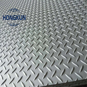  Chine Qualité supérieure carbone / acier doux diamant / larme / forme de lentille feuille de fer à damier A36 Q235B SS400 plaque à damier à motifs pour plaque d'acier de plancher de construction à vendre